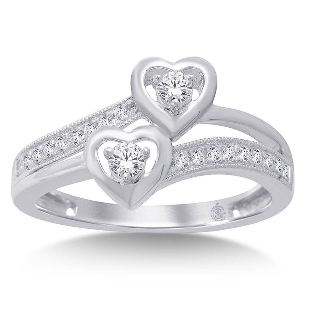 10K White Gold 1/4 Ct.Tw. Diamond Heart Ring